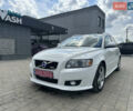 Білий Вольво V50, об'ємом двигуна 2 л та пробігом 226 тис. км за 8900 $, фото 3 на Automoto.ua