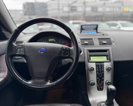 Білий Вольво V50, об'ємом двигуна 1.6 л та пробігом 240 тис. км за 9800 $, фото 1 на Automoto.ua