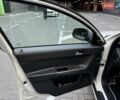 Білий Вольво V50, об'ємом двигуна 1.6 л та пробігом 225 тис. км за 8750 $, фото 12 на Automoto.ua