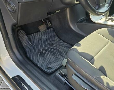 Белый Вольво В50, объемом двигателя 2 л и пробегом 263 тыс. км за 9500 $, фото 23 на Automoto.ua