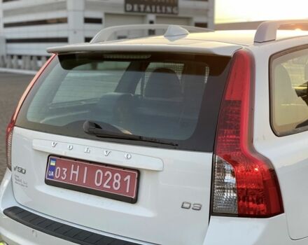 Белый Вольво В50, объемом двигателя 2 л и пробегом 290 тыс. км за 10500 $, фото 12 на Automoto.ua