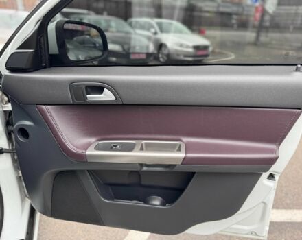 Білий Вольво V50, об'ємом двигуна 1.6 л та пробігом 240 тис. км за 9800 $, фото 18 на Automoto.ua