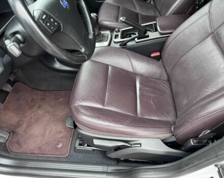 Білий Вольво V50, об'ємом двигуна 1.6 л та пробігом 240 тис. км за 9800 $, фото 14 на Automoto.ua