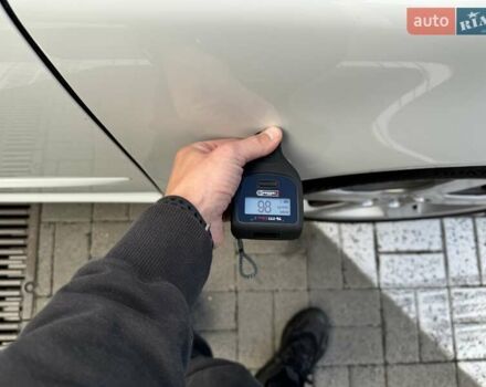 Білий Вольво V50, об'ємом двигуна 1.6 л та пробігом 225 тис. км за 8750 $, фото 45 на Automoto.ua