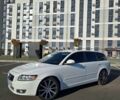 Білий Вольво V50, об'ємом двигуна 2 л та пробігом 277 тис. км за 9500 $, фото 3 на Automoto.ua