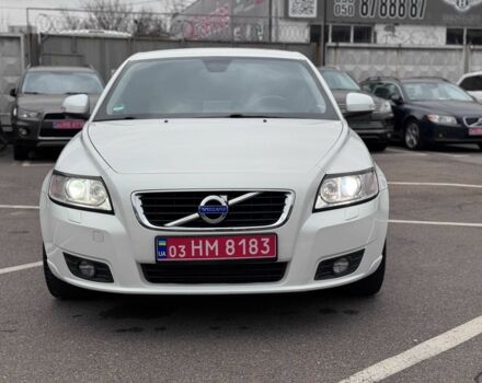 Білий Вольво V50, об'ємом двигуна 1.6 л та пробігом 240 тис. км за 9800 $, фото 3 на Automoto.ua