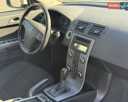 Білий Вольво V50, об'ємом двигуна 1.6 л та пробігом 178 тис. км за 7999 $, фото 36 на Automoto.ua