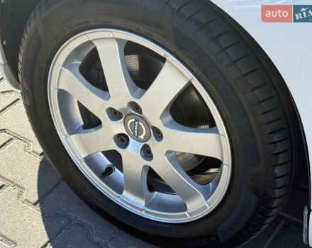 Білий Вольво V50, об'ємом двигуна 1.6 л та пробігом 178 тис. км за 7999 $, фото 17 на Automoto.ua