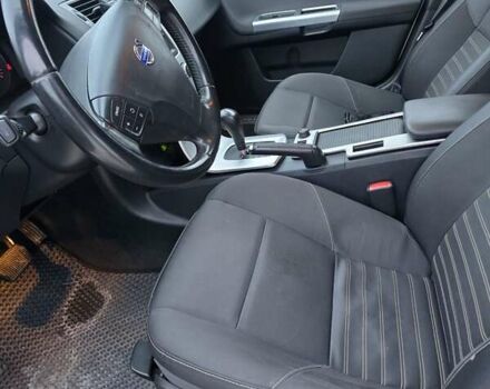 Белый Вольво В50, объемом двигателя 2 л и пробегом 270 тыс. км за 9400 $, фото 13 на Automoto.ua