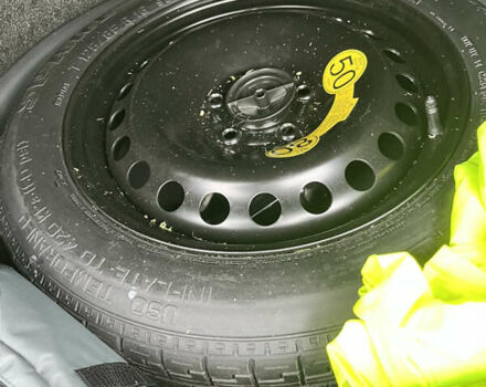 Білий Вольво V50, об'ємом двигуна 1.6 л та пробігом 230 тис. км за 8200 $, фото 8 на Automoto.ua