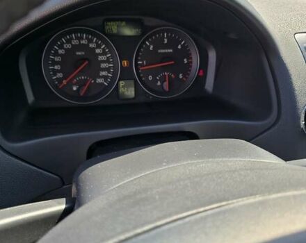 Белый Вольво В50, объемом двигателя 2 л и пробегом 263 тыс. км за 9500 $, фото 13 на Automoto.ua