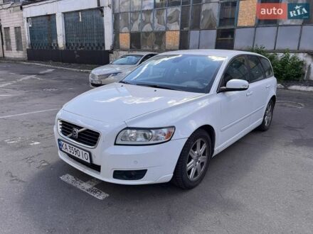 Білий Вольво V50, об'ємом двигуна 1.8 л та пробігом 222 тис. км за 5999 $, фото 1 на Automoto.ua