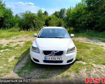 Білий Вольво V50, об'ємом двигуна 1.6 л та пробігом 208 тис. км за 8500 $, фото 1 на Automoto.ua