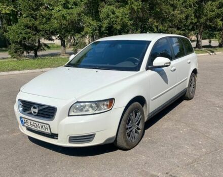 Білий Вольво V50, об'ємом двигуна 1.6 л та пробігом 430 тис. км за 5501 $, фото 1 на Automoto.ua