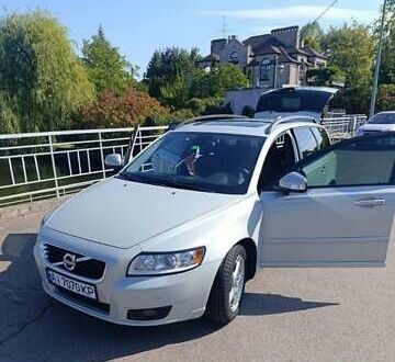 Білий Вольво V50, об'ємом двигуна 1.6 л та пробігом 220 тис. км за 9200 $, фото 1 на Automoto.ua
