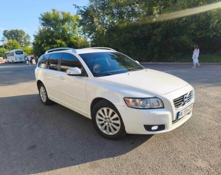 Білий Вольво V50, об'ємом двигуна 1.6 л та пробігом 281 тис. км за 7167 $, фото 1 на Automoto.ua