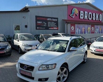 Білий Вольво V50, об'ємом двигуна 2 л та пробігом 297 тис. км за 9500 $, фото 1 на Automoto.ua