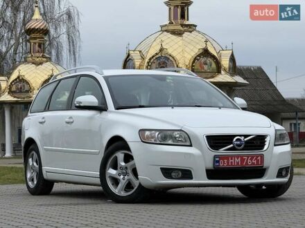 Білий Вольво V50, об'ємом двигуна 1.6 л та пробігом 209 тис. км за 8150 $, фото 1 на Automoto.ua