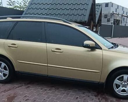 Бежевый Вольво В50, объемом двигателя 1.56 л и пробегом 225 тыс. км за 6250 $, фото 8 на Automoto.ua