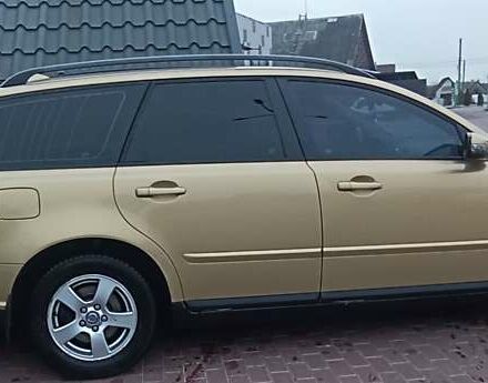 Бежевый Вольво В50, объемом двигателя 1.56 л и пробегом 225 тыс. км за 6250 $, фото 11 на Automoto.ua