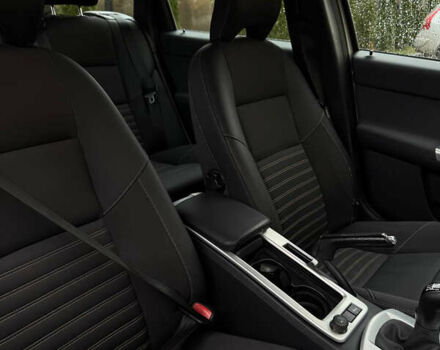 Бежевый Вольво В50, объемом двигателя 1.6 л и пробегом 240 тыс. км за 8499 $, фото 12 на Automoto.ua