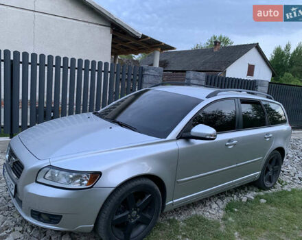 Бежевий Вольво V50, об'ємом двигуна 1.6 л та пробігом 340 тис. км за 6000 $, фото 1 на Automoto.ua