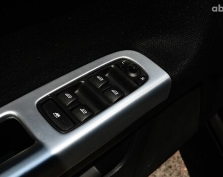 Черный Вольво В50, объемом двигателя 0 л и пробегом 190 тыс. км за 7800 $, фото 8 на Automoto.ua