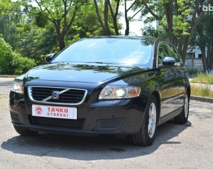 Черный Вольво В50, объемом двигателя 0 л и пробегом 190 тыс. км за 7800 $, фото 1 на Automoto.ua