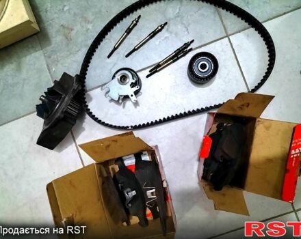 Черный Вольво В50, объемом двигателя 2 л и пробегом 190 тыс. км за 4600 $, фото 4 на Automoto.ua