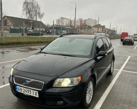 Черный Вольво В50, объемом двигателя 2 л и пробегом 282 тыс. км за 6100 $, фото 1 на Automoto.ua