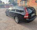 Черный Вольво В50, объемом двигателя 2.44 л и пробегом 278 тыс. км за 5800 $, фото 3 на Automoto.ua