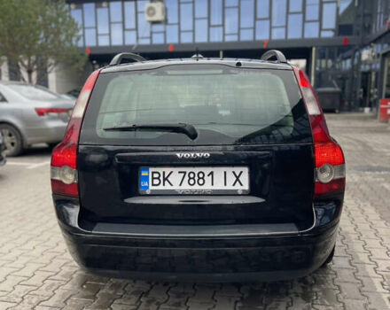 Черный Вольво В50, объемом двигателя 2 л и пробегом 245 тыс. км за 4450 $, фото 4 на Automoto.ua