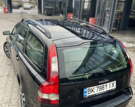 Черный Вольво В50, объемом двигателя 2 л и пробегом 245 тыс. км за 4450 $, фото 6 на Automoto.ua