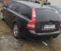 Черный Вольво В50, объемом двигателя 1.8 л и пробегом 240 тыс. км за 5567 $, фото 6 на Automoto.ua