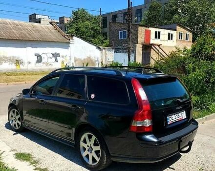 Чорний Вольво V50, об'ємом двигуна 2 л та пробігом 190 тис. км за 4600 $, фото 1 на Automoto.ua
