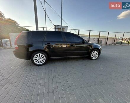 Черный Вольво В50, объемом двигателя 2 л и пробегом 389 тыс. км за 5300 $, фото 7 на Automoto.ua