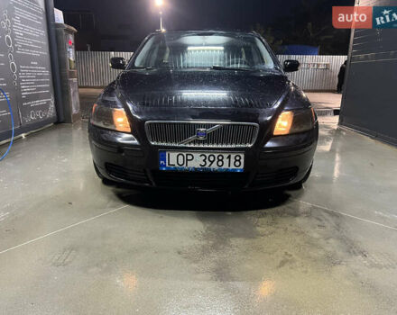 Чорний Вольво V50, об'ємом двигуна 1.6 л та пробігом 300 тис. км за 2700 $, фото 1 на Automoto.ua