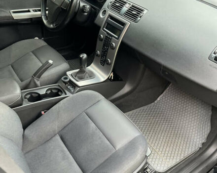 Чорний Вольво V50, об'ємом двигуна 1.6 л та пробігом 340 тис. км за 5000 $, фото 17 на Automoto.ua