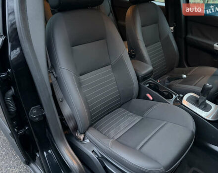 Чорний Вольво V50, об'ємом двигуна 1.8 л та пробігом 243 тис. км за 5490 $, фото 17 на Automoto.ua