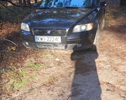 Черный Вольво В50, объемом двигателя 2 л и пробегом 360 тыс. км за 2500 $, фото 4 на Automoto.ua