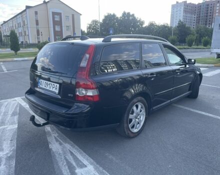 Черный Вольво В50, объемом двигателя 1.6 л и пробегом 395 тыс. км за 4700 $, фото 3 на Automoto.ua