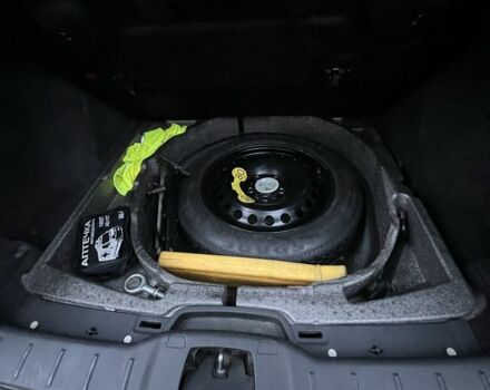 Черный Вольво В50, объемом двигателя 1.8 л и пробегом 275 тыс. км за 4999 $, фото 8 на Automoto.ua