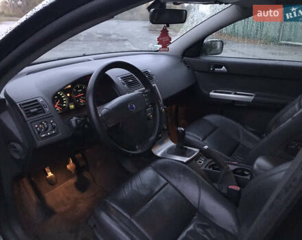 Черный Вольво В50, объемом двигателя 2 л и пробегом 275 тыс. км за 3350 $, фото 14 на Automoto.ua