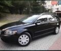 Черный Вольво В50, объемом двигателя 2 л и пробегом 300 тыс. км за 3350 $, фото 1 на Automoto.ua