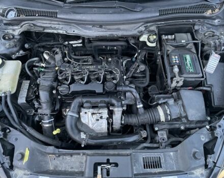 Черный Вольво В50, объемом двигателя 1.6 л и пробегом 395 тыс. км за 4700 $, фото 8 на Automoto.ua