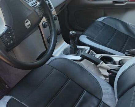 Черный Вольво В50, объемом двигателя 2 л и пробегом 360 тыс. км за 2500 $, фото 5 на Automoto.ua