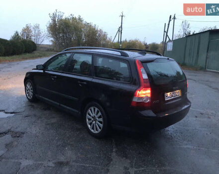 Черный Вольво В50, объемом двигателя 2 л и пробегом 275 тыс. км за 3350 $, фото 5 на Automoto.ua
