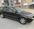 Черный Вольво В50, объемом двигателя 1.6 л и пробегом 331 тыс. км за 3600 $, фото 1 на Automoto.ua