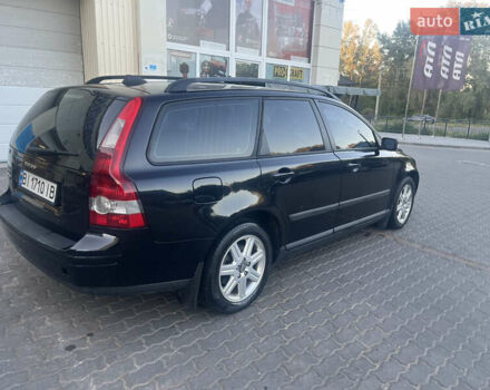Черный Вольво В50, объемом двигателя 1.56 л и пробегом 314 тыс. км за 5600 $, фото 3 на Automoto.ua