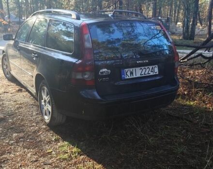 Черный Вольво В50, объемом двигателя 2 л и пробегом 360 тыс. км за 2500 $, фото 2 на Automoto.ua